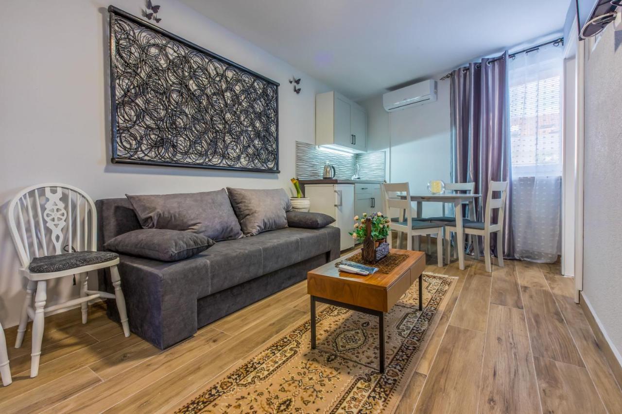 Apartments And Room Art Crikvenica Exterior foto