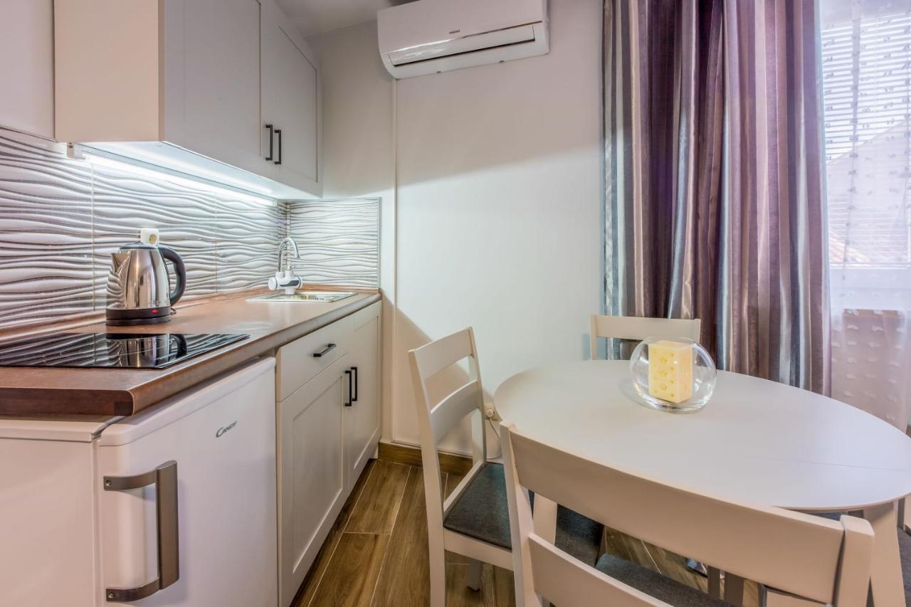 Apartments And Room Art Crikvenica Exterior foto